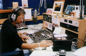 Radio Caroline - Graham L. Hall