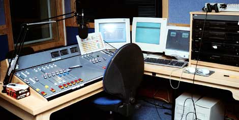 TLR, production studio